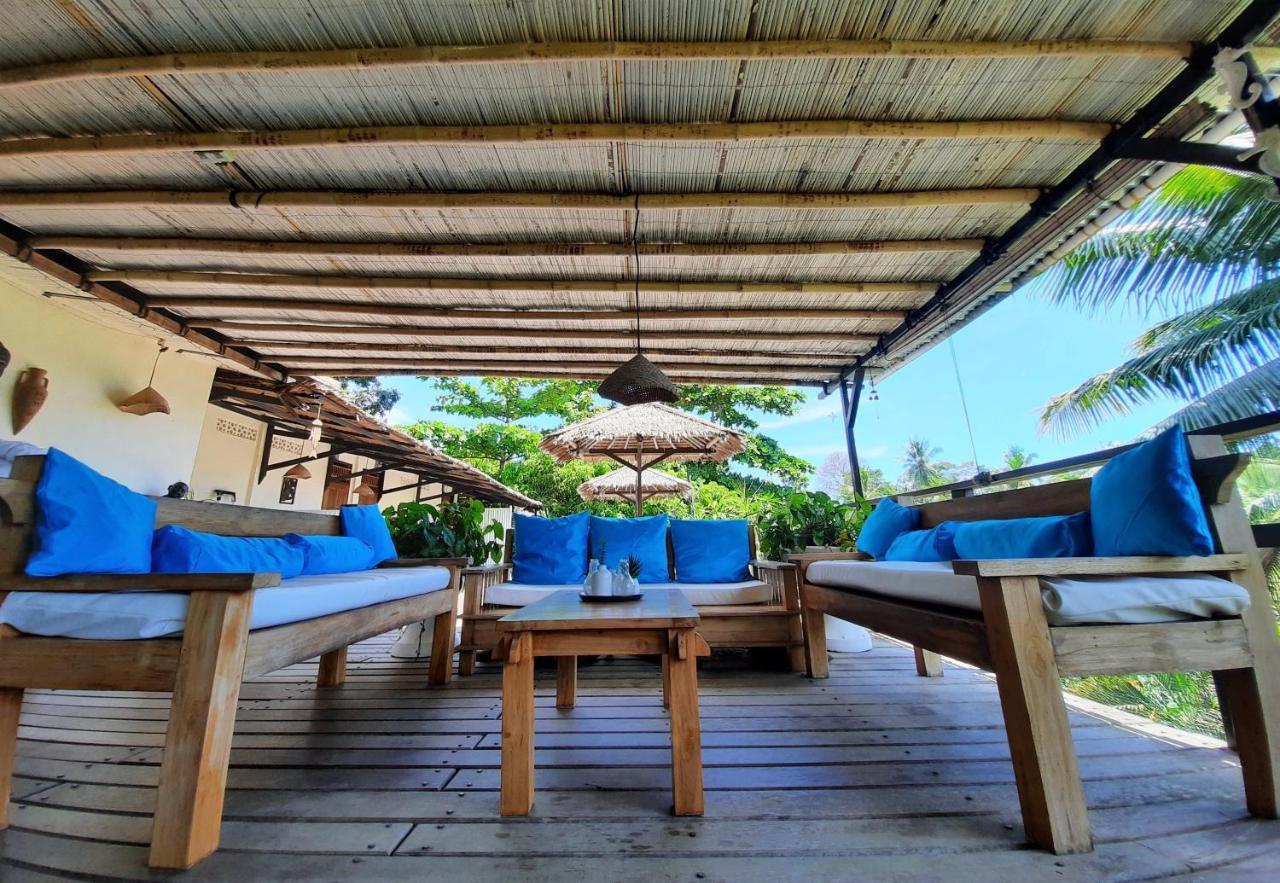 Guesthouse The 4 Fish Manado Exterior foto